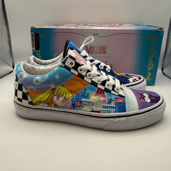 VANS X SAILOR MOON OLD SKOOL MEN'S 6 WOMEN'S 7.5 LIGHTLY USED - Picture 3 of 7